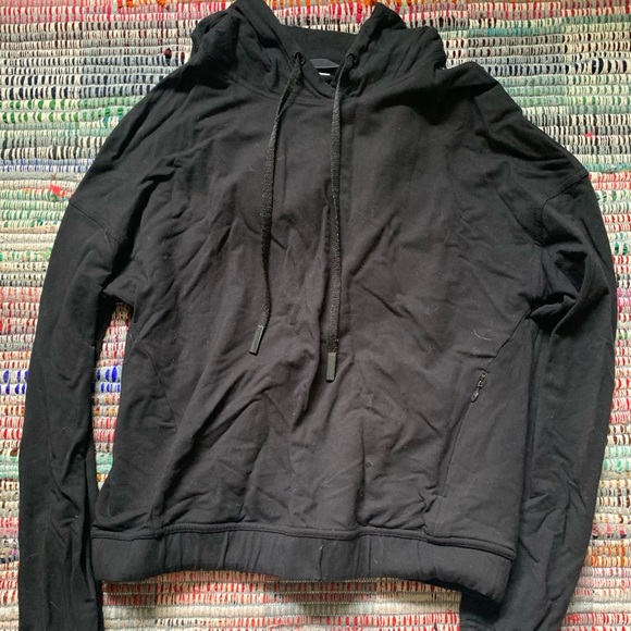 Lululemon black sweater - Picture 1 of 3